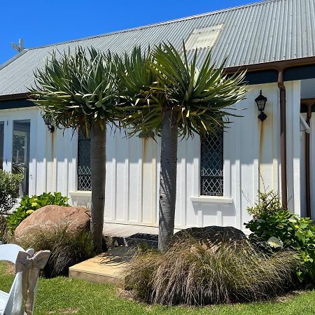 Little Church Bay ニュープリマス エクステリア 写真